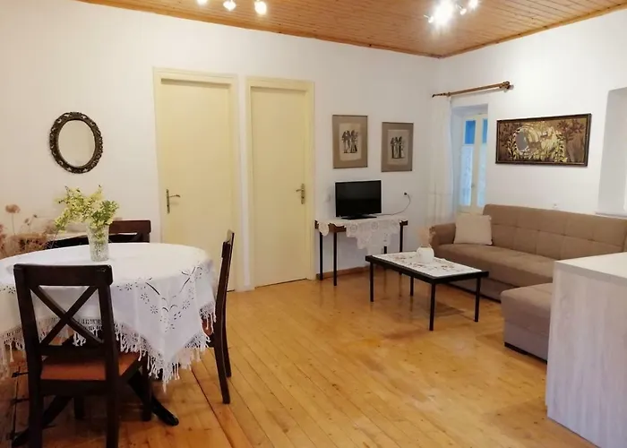 Lefki's House דירה *